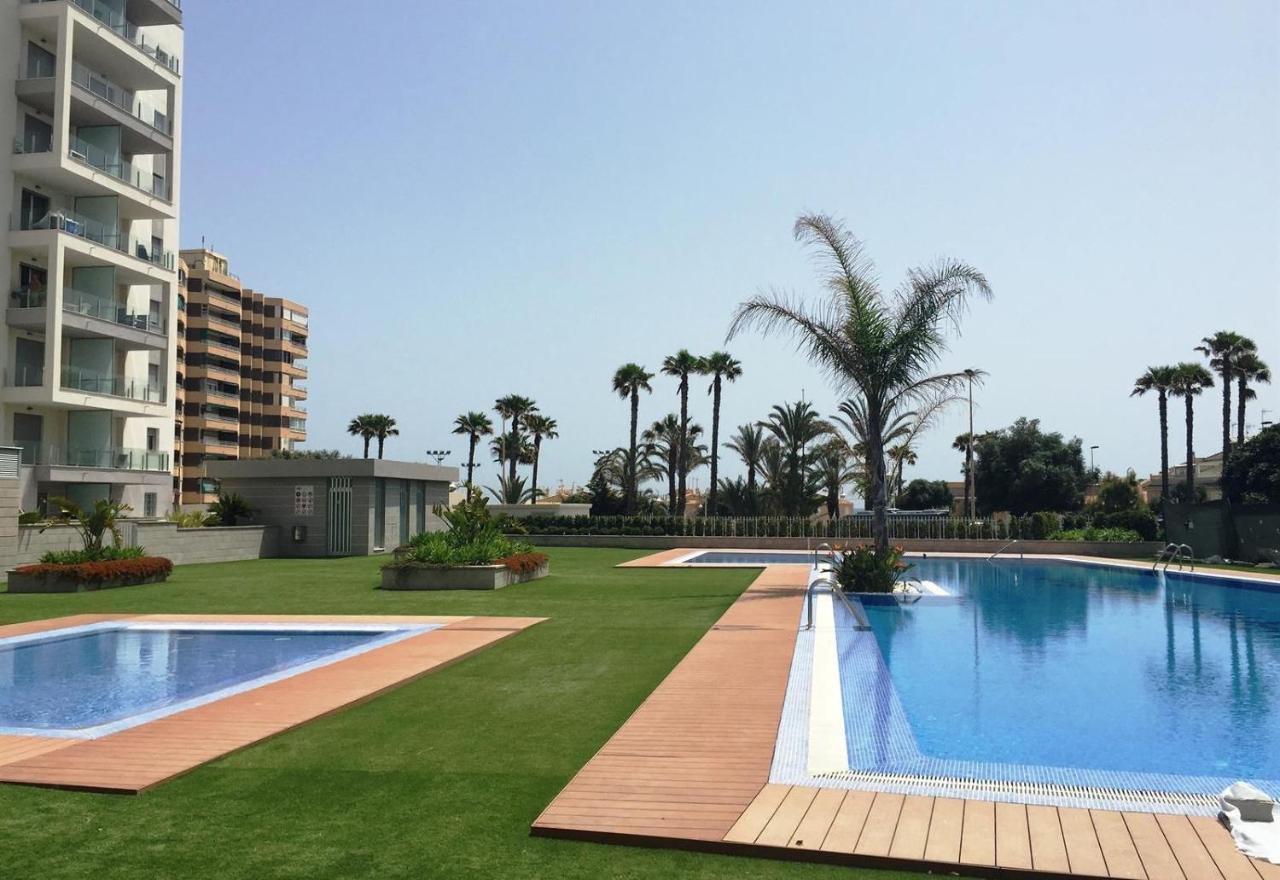 Luxury Suite Apartment Torrevieja Eksteriør billede